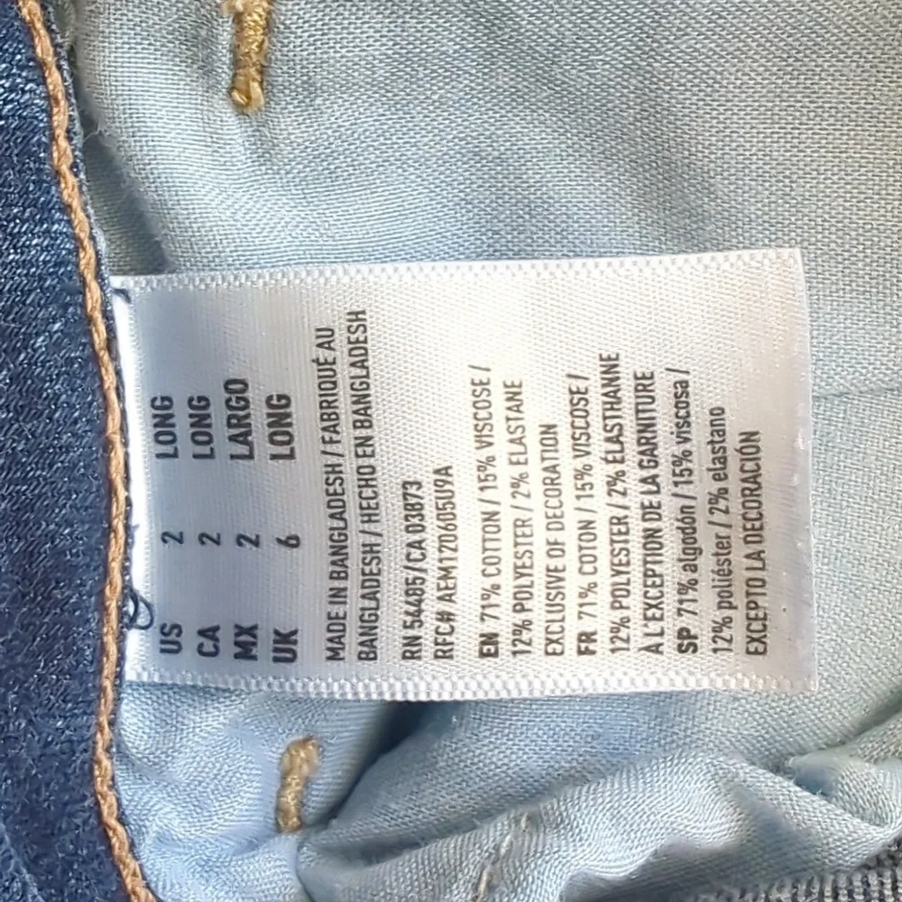 American Eagle Darker Wash Super Stretch Lower Rise Skinny Blue Jeans Size 2L - Picture 5 of 6